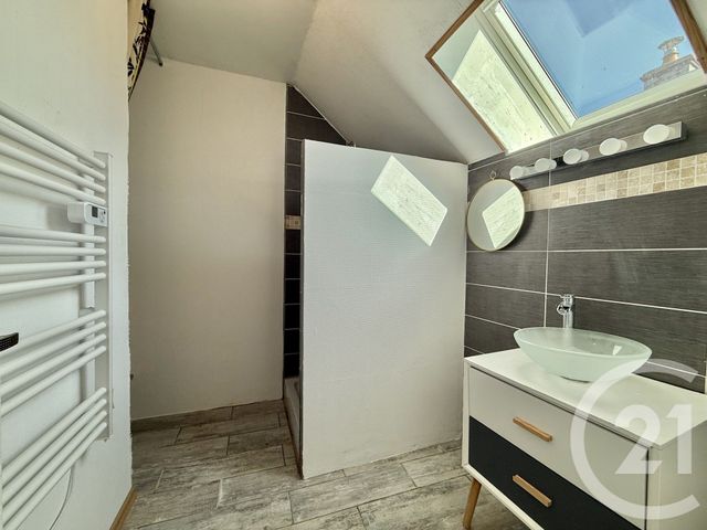 maison à vendre - 5 pièces - 138.0 m2 - VILLENEUVE SUR ALLIER - 03 - AUVERGNE - Century 21 Pierre Immobilier