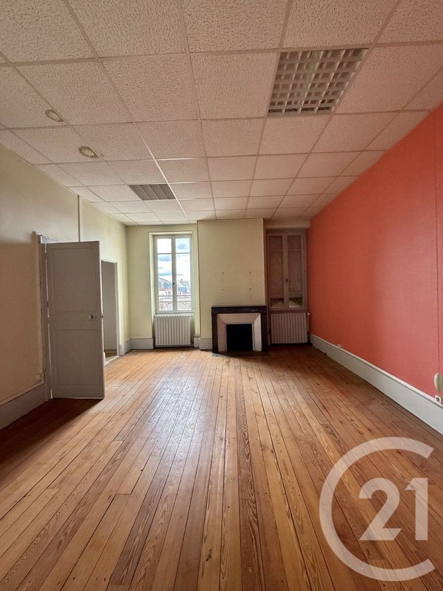 Appartement T4 à vendre - 5 pièces - 123.1 m2 - MOULINS - 03 - AUVERGNE - Century 21 Pierre Immobilier