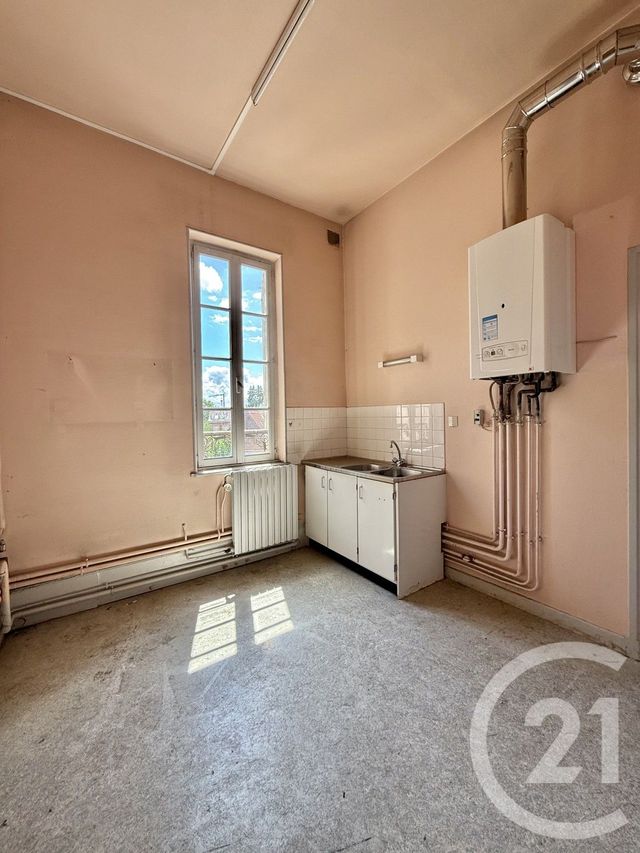 Appartement T4 à vendre - 5 pièces - 123.1 m2 - MOULINS - 03 - AUVERGNE - Century 21 Pierre Immobilier