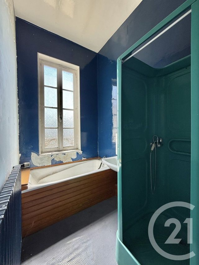 Appartement T4 à vendre - 5 pièces - 123.1 m2 - MOULINS - 03 - AUVERGNE - Century 21 Pierre Immobilier