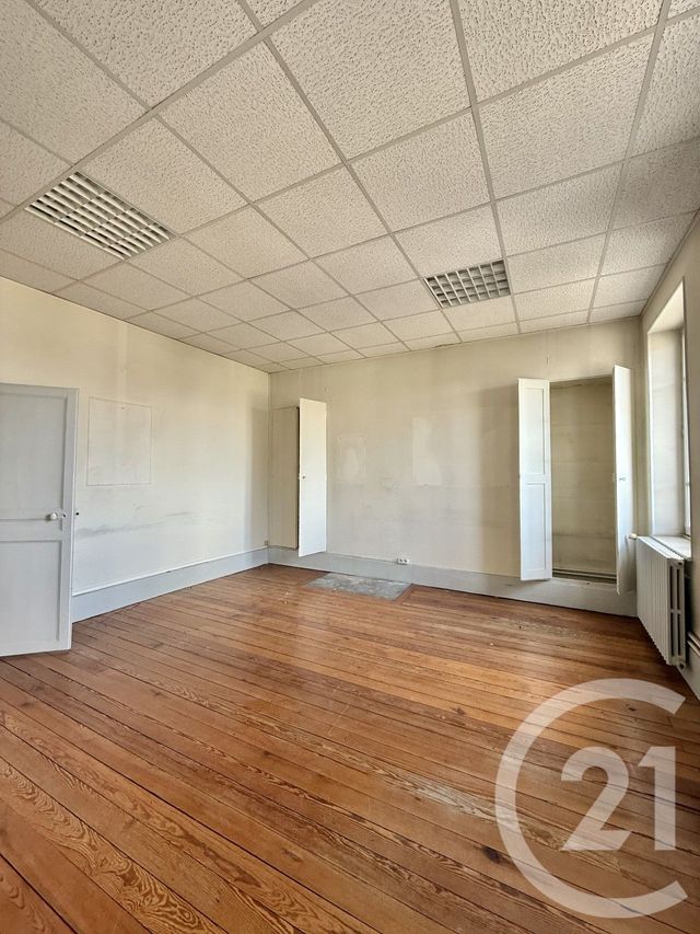 Appartement T4 à vendre - 5 pièces - 123.1 m2 - MOULINS - 03 - AUVERGNE - Century 21 Pierre Immobilier