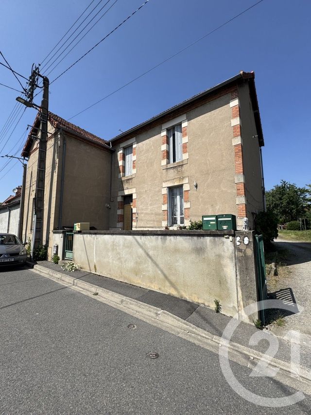 Immeuble à vendre YZEURE