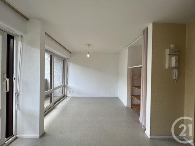 Appartement F1 à louer - 1 pièce - 34.0 m2 - MOULINS - 03 - AUVERGNE - Century 21 Pierre Immobilier