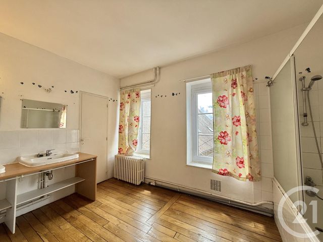 Appartement F5 à vendre - 5 pièces - 152.1 m2 - MOULINS - 03 - AUVERGNE - Century 21 Pierre Immobilier