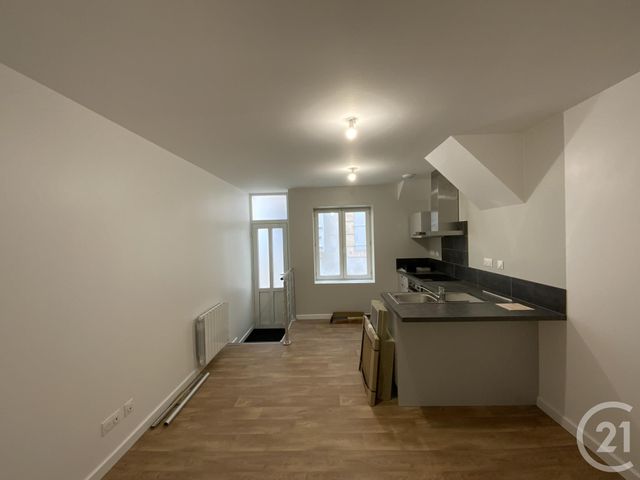 Appartement F2 à louer - 2 pièces - 39.56 m2 - MOULINS - 03 - AUVERGNE - Century 21 Pierre Immobilier