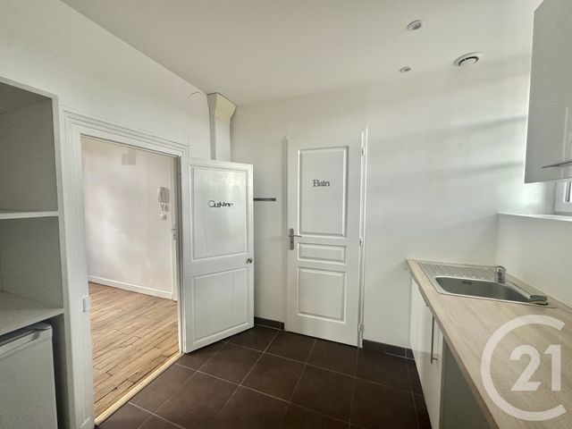 Appartement Studio à vendre - 1 pièce - 26.85 m2 - MOULINS - 03 - AUVERGNE - Century 21 Pierre Immobilier