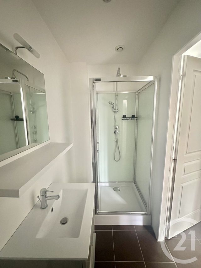 Appartement Studio à vendre - 1 pièce - 26.85 m2 - MOULINS - 03 - AUVERGNE - Century 21 Pierre Immobilier