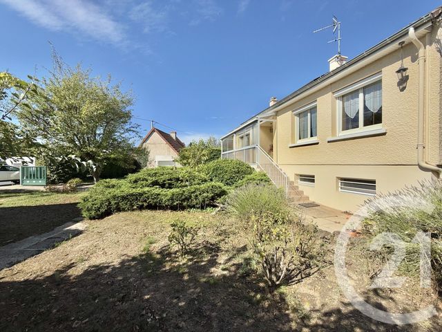 Afficher la photo en grand maison à vendre - 5 pièces - 91.75 m2 - YZEURE - 03 - AUVERGNE - Century 21 Pierre Immobilier