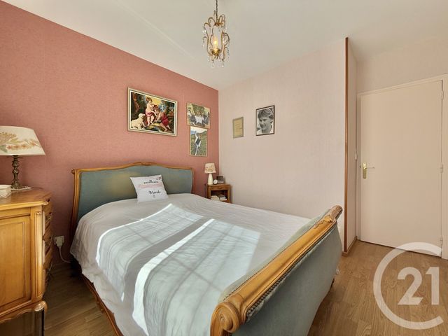 Afficher la photo en grand maison à vendre - 5 pièces - 91.75 m2 - YZEURE - 03 - AUVERGNE - Century 21 Pierre Immobilier