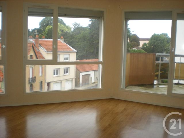 Appartement F2 à louer - 2 pièces - 55.97 m2 - MOULINS - 03 - AUVERGNE - Century 21 Pierre Immobilier