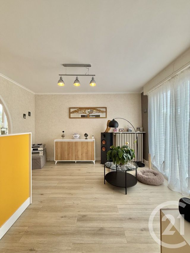 maison - YZEURE - 03
