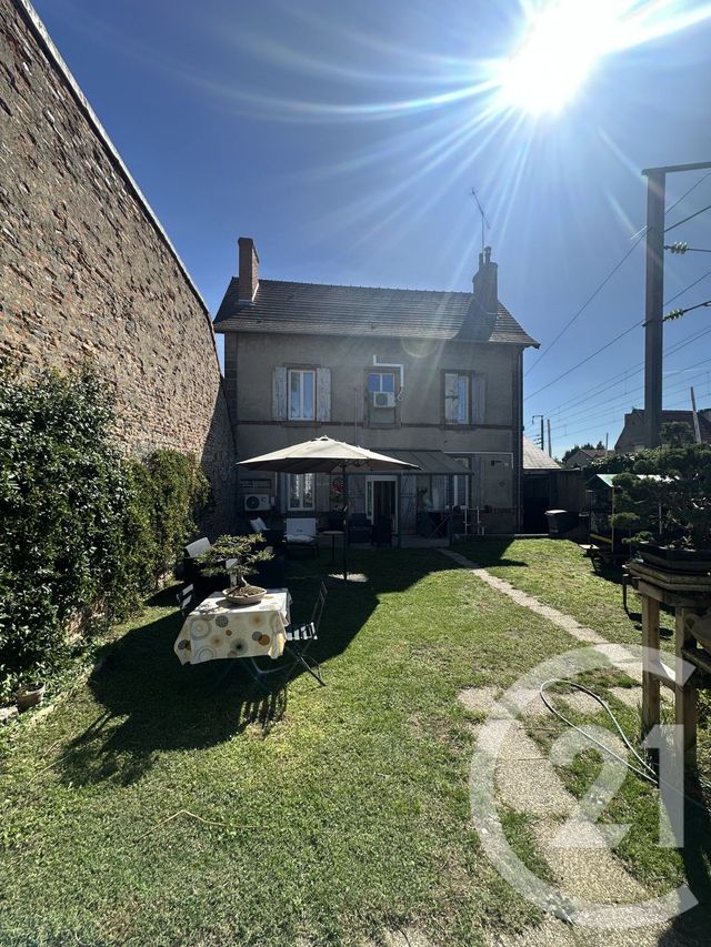 Afficher la photo en grand maison à vendre - 5 pièces - 122.0 m2 - MOULINS - 03 - AUVERGNE - Century 21 Pierre Immobilier