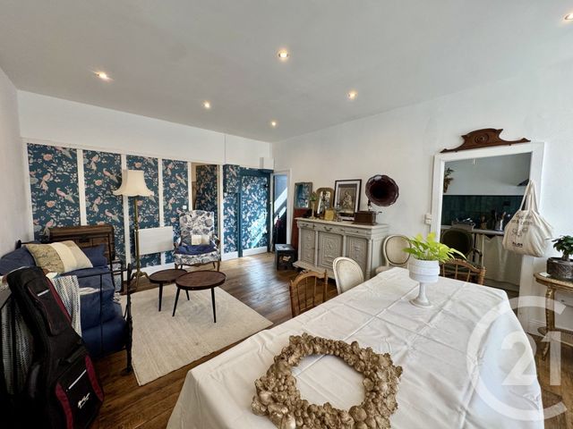 Afficher la photo en grand Appartement F2 à vendre - 2 pièces - 43.0 m2 - MOULINS - 03 - AUVERGNE - Century 21 Pierre Immobilier