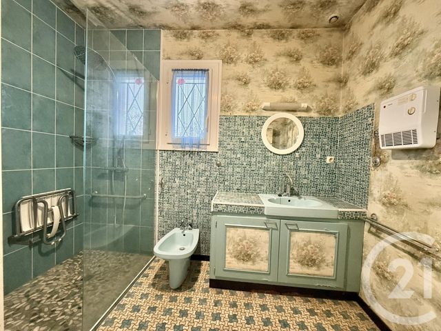 maison à vendre - 6 pièces - 157.82 m2 - YZEURE - 03 - AUVERGNE - Century 21 Pierre Immobilier