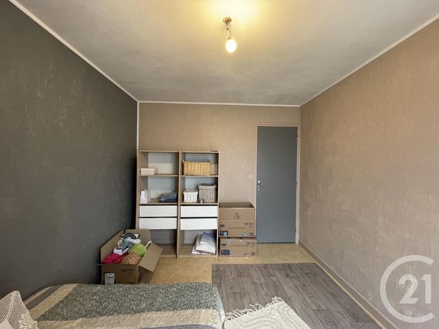 Appartement F3 à vendre - 3 pièces - 65.99 m2 - MOULINS - 03 - AUVERGNE - Century 21 Pierre Immobilier