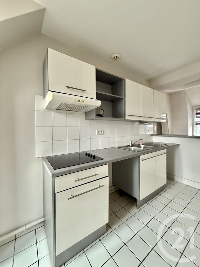 Appartement F3 à louer - 3 pièces - 91.4 m2 - MOULINS - 03 - AUVERGNE - Century 21 Pierre Immobilier