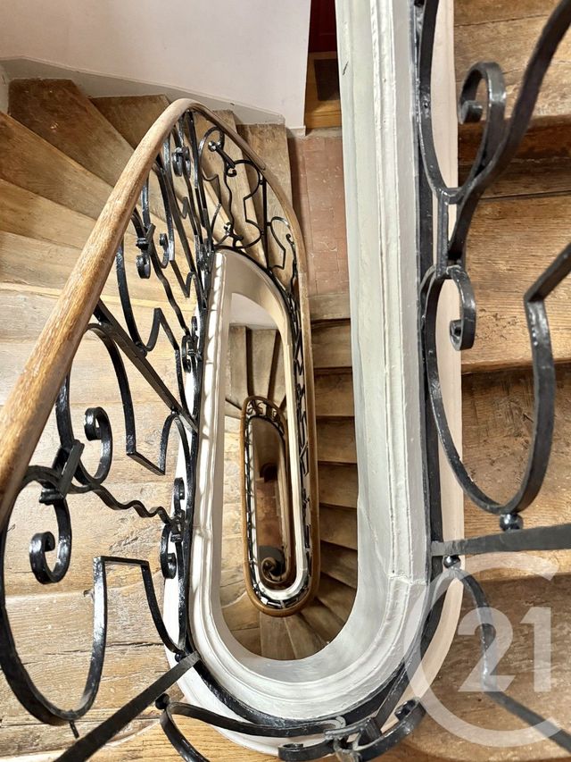 Appartement F3 à louer - 3 pièces - 91.4 m2 - MOULINS - 03 - AUVERGNE - Century 21 Pierre Immobilier