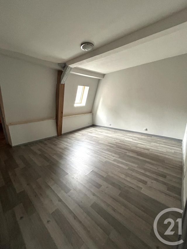 maison à louer - 4 pièces - 161.0 m2 - MOULINS - 03 - AUVERGNE - Century 21 Pierre Immobilier