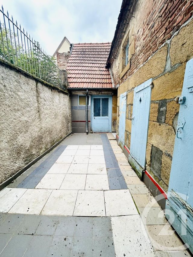 maison à louer - 4 pièces - 161.0 m2 - MOULINS - 03 - AUVERGNE - Century 21 Pierre Immobilier