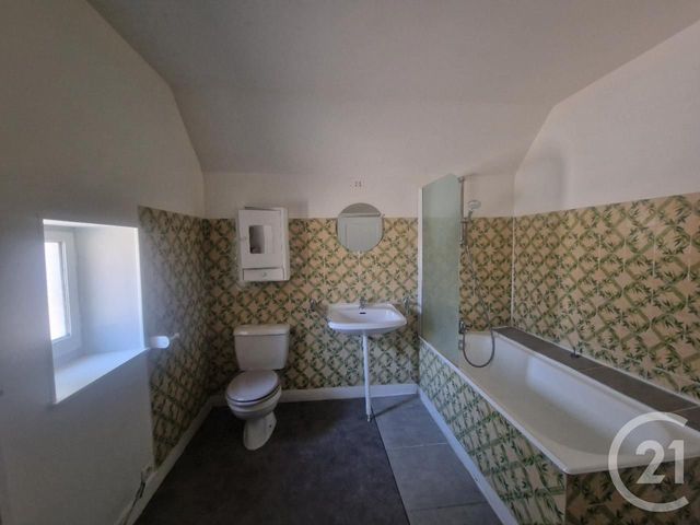 maison à louer - 4 pièces - 161.0 m2 - MOULINS - 03 - AUVERGNE - Century 21 Pierre Immobilier