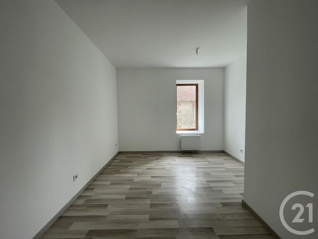 Appartement F3 à louer - 2 pièces - 66.82 m2 - NOYANT D ALLIER - 03 - AUVERGNE - Century 21 Pierre Immobilier