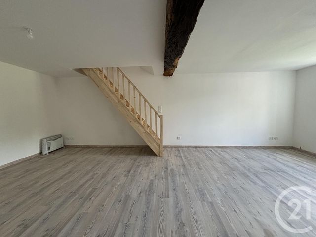 Appartement F3 à louer - 2 pièces - 66.82 m2 - NOYANT D ALLIER - 03 - AUVERGNE - Century 21 Pierre Immobilier