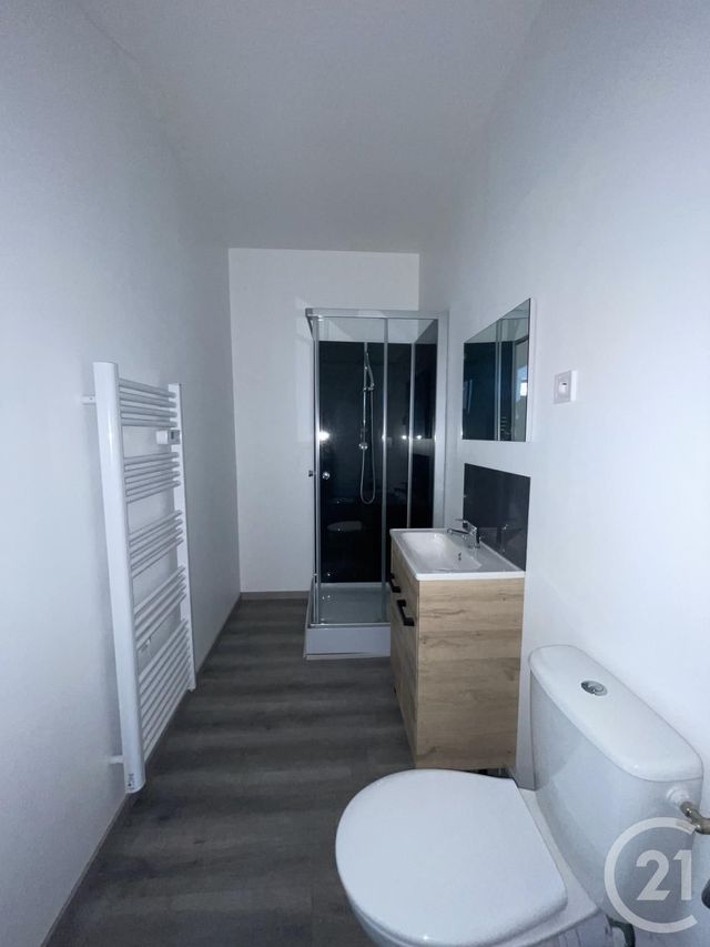 Appartement F3 à louer - 2 pièces - 66.82 m2 - NOYANT D ALLIER - 03 - AUVERGNE - Century 21 Pierre Immobilier