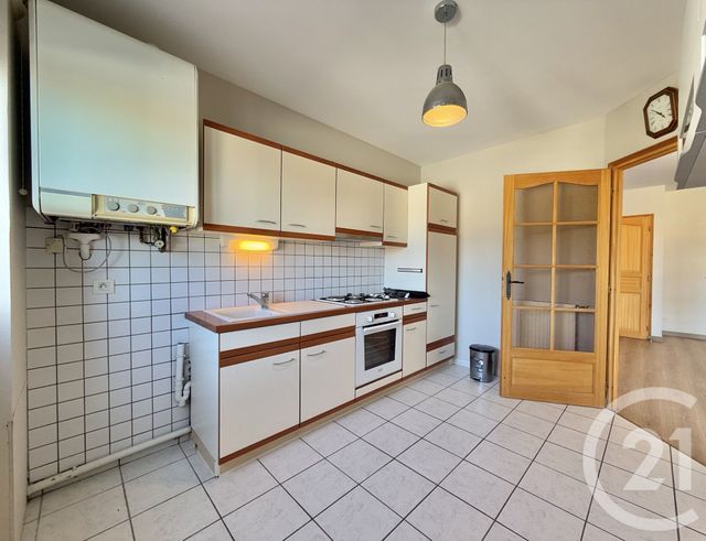 Appartement F4 à vendre - 5 pièces - 101.2 m2 - YZEURE - 03 - AUVERGNE - Century 21 Pierre Immobilier