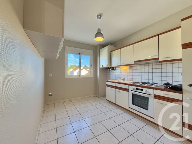 Appartement F4 à vendre - 5 pièces - 101.2 m2 - YZEURE - 03 - AUVERGNE - Century 21 Pierre Immobilier