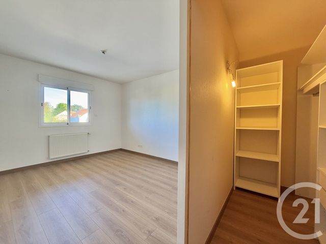 Appartement F4 à vendre - 5 pièces - 101.2 m2 - YZEURE - 03 - AUVERGNE - Century 21 Pierre Immobilier