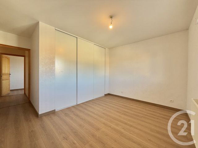 Appartement F4 à vendre - 5 pièces - 101.2 m2 - YZEURE - 03 - AUVERGNE - Century 21 Pierre Immobilier