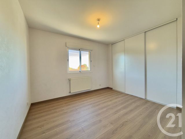 Appartement F4 à vendre - 5 pièces - 101.2 m2 - YZEURE - 03 - AUVERGNE - Century 21 Pierre Immobilier