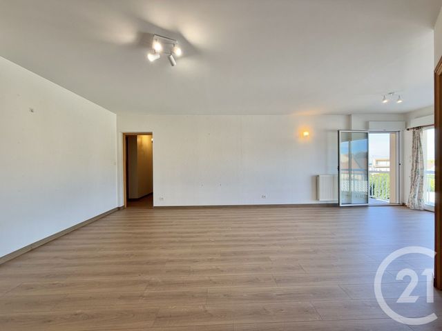 Appartement F4 à vendre - 5 pièces - 101.2 m2 - YZEURE - 03 - AUVERGNE - Century 21 Pierre Immobilier