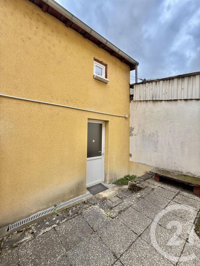 Appartement Studio à louer - 1 pièce - 25.47 m2 - YZEURE - 03 - AUVERGNE - Century 21 Pierre Immobilier