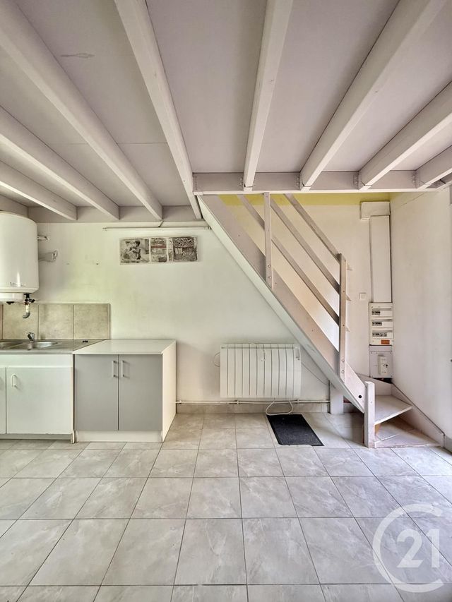 Appartement Studio à louer - 1 pièce - 25.47 m2 - YZEURE - 03 - AUVERGNE - Century 21 Pierre Immobilier