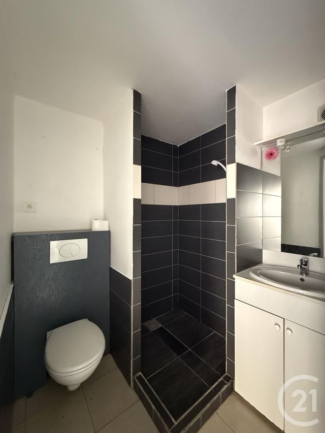 Appartement Studio à louer - 1 pièce - 25.47 m2 - YZEURE - 03 - AUVERGNE - Century 21 Pierre Immobilier