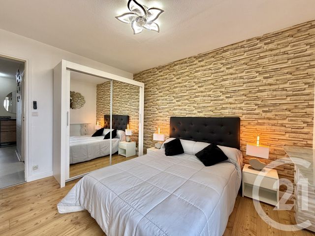 Appartement F3 à vendre - 3 pièces - 76.26 m2 - MOULINS - 03 - AUVERGNE - Century 21 Pierre Immobilier