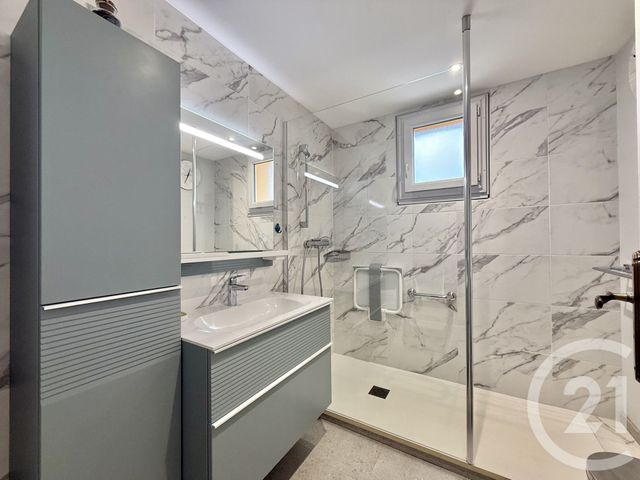 Appartement F3 à vendre - 3 pièces - 76.26 m2 - MOULINS - 03 - AUVERGNE - Century 21 Pierre Immobilier