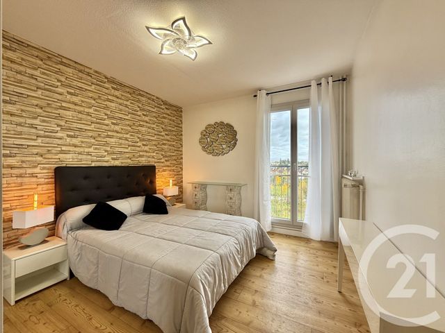 Appartement F3 à vendre - 3 pièces - 76.26 m2 - MOULINS - 03 - AUVERGNE - Century 21 Pierre Immobilier