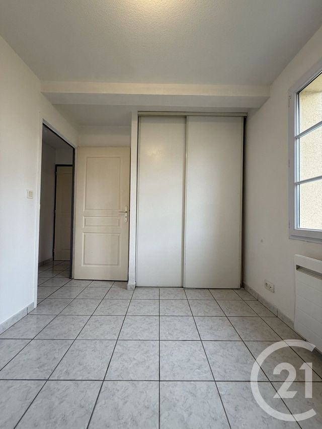 Appartement F2 à louer - 2 pièces - 39.2 m2 - SOUVIGNY - 03 - AUVERGNE - Century 21 Pierre Immobilier