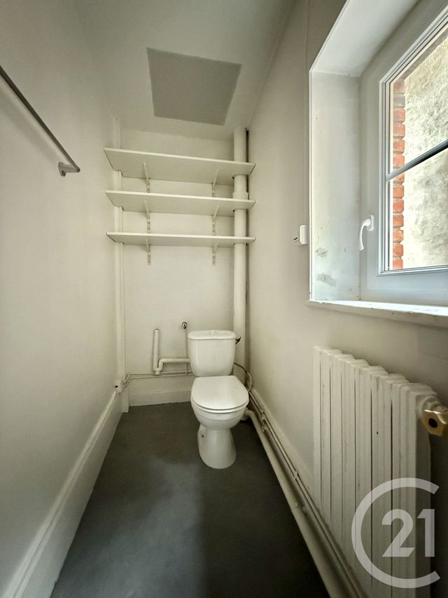 Appartement F2 à louer - 2 pièces - 40.25 m2 - MOULINS - 03 - AUVERGNE - Century 21 Pierre Immobilier