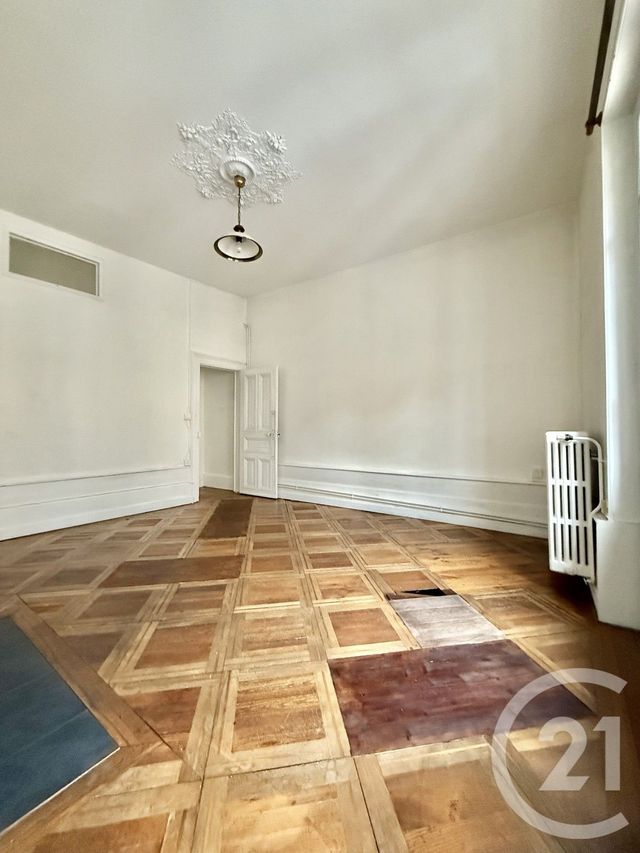 Appartement F2 à louer - 2 pièces - 40.25 m2 - MOULINS - 03 - AUVERGNE - Century 21 Pierre Immobilier