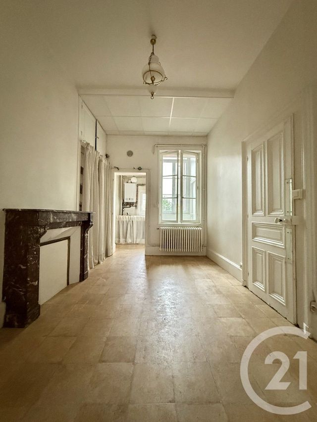 Appartement F2 à louer - 2 pièces - 40.25 m2 - MOULINS - 03 - AUVERGNE - Century 21 Pierre Immobilier