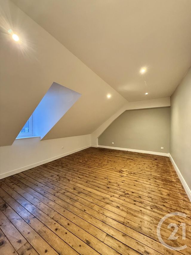 maison à louer - 5 pièces - 150.73 m2 - MOULINS - 03 - AUVERGNE - Century 21 Pierre Immobilier