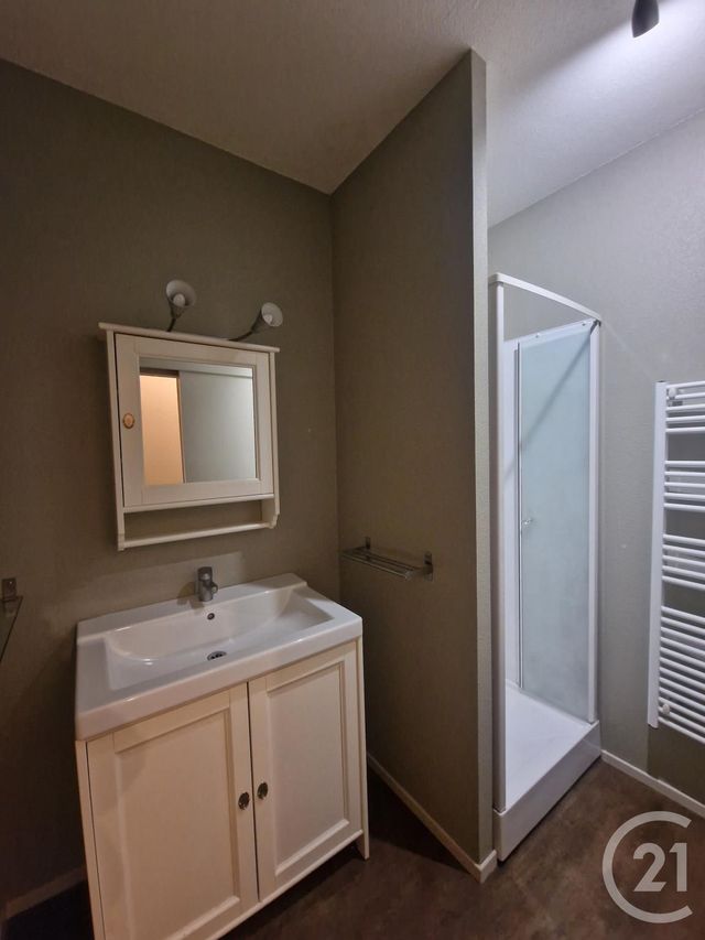 Appartement F3 à louer - 3 pièces - 54.95 m2 - MOULINS - 03 - AUVERGNE - Century 21 Pierre Immobilier