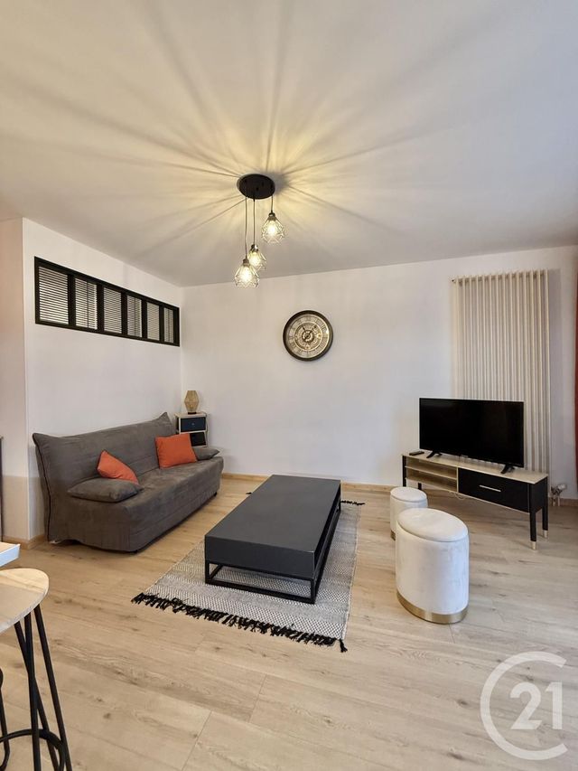 Appartement F1 à louer - 1 pièce - 34.66 m2 - MOULINS - 03 - AUVERGNE - Century 21 Pierre Immobilier