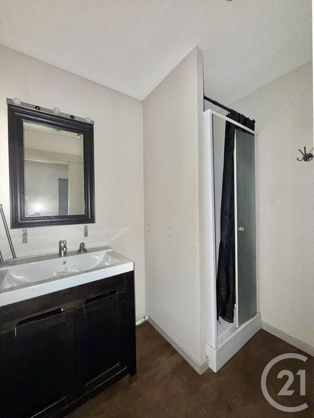 Appartement F3 à louer - 3 pièces - 46.0 m2 - MOULINS - 03 - AUVERGNE - Century 21 Pierre Immobilier