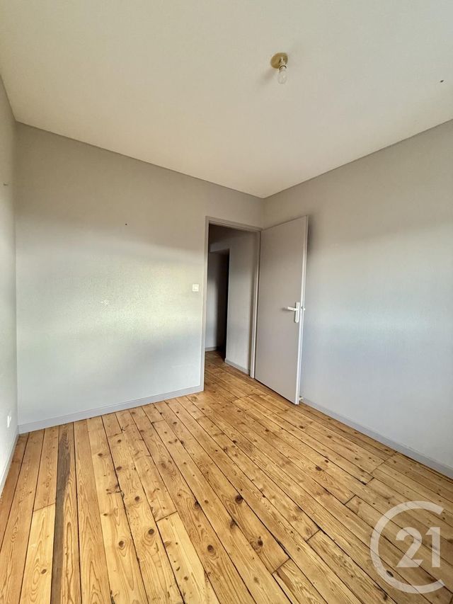 Appartement F3 à louer - 3 pièces - 46.0 m2 - MOULINS - 03 - AUVERGNE - Century 21 Pierre Immobilier