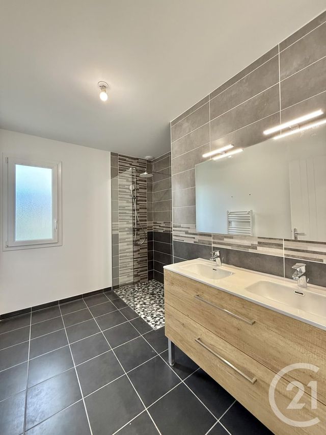 maison à louer - 4 pièces - 96.46 m2 - YZEURE - 03 - AUVERGNE - Century 21 Pierre Immobilier