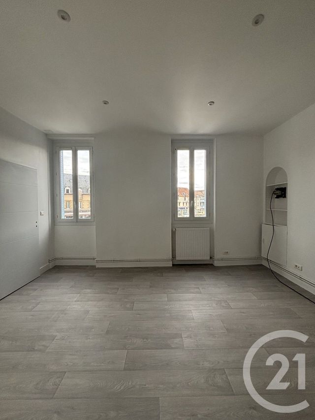 Appartement F2 à louer - 2 pièces - 35.9 m2 - MOULINS - 03 - AUVERGNE - Century 21 Pierre Immobilier